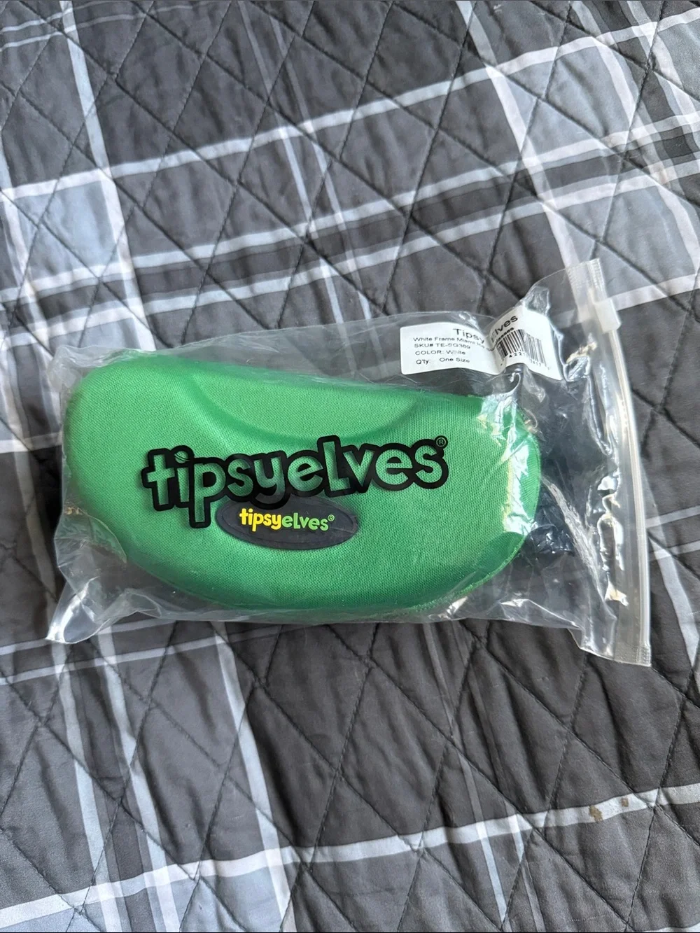 Tipsy Elves Miami Ice White Frame Sunglasses NIP Hard Case Cleaning Cloth